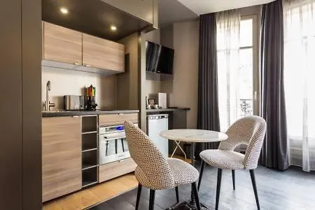 Cmg -deluxe Tour Eiffel 32 Appartement